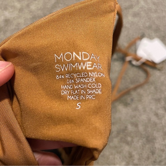 Monday Swimwear Isla Mujeres bikini top toffee - Picture 8 of 8